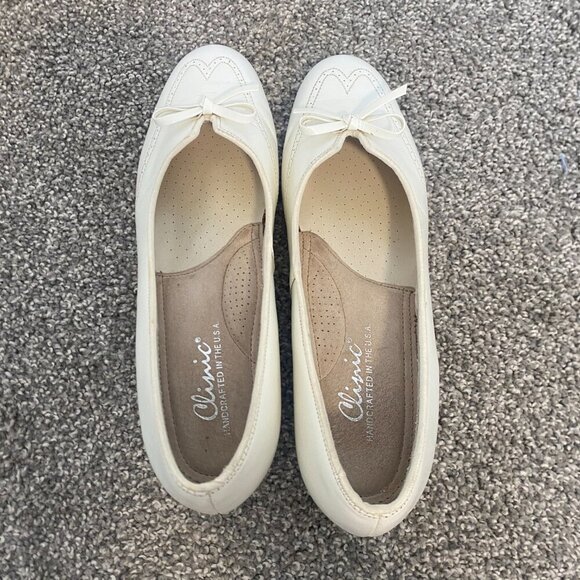 Vintage Clinic White Leather Low Pump Heels W Wingtip Victorian Style Size 7 1/2 - Picture 7 of 11